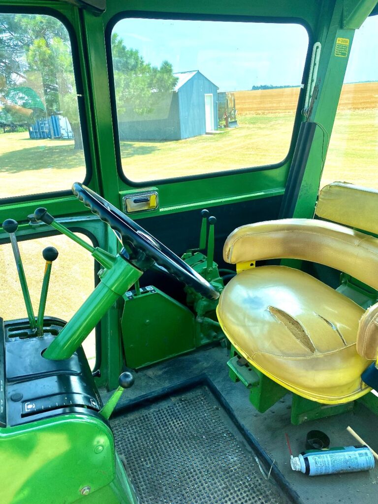 1971 John Deere 7020 Green Magazine